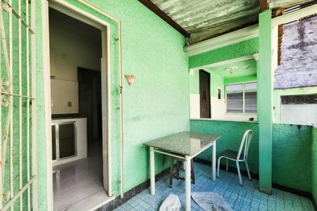 Casa de condomínio à venda com 60m², 2 quartos e 2 vagas Casa de condomínio à venda com 60m², 2 quartos e 2 vagasVaranda