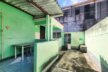 Casa de condomínio à venda com 60m², 2 quartos e 2 vagas Casa de condomínio à venda com 60m², 2 quartos e 2 vagasQuintal