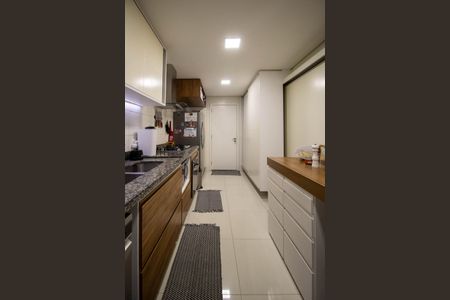 Apartamento à venda com 148m², 3 quartos e 3 vagas Apartamento à venda com 148m², 3 quartos e 3 vagasCozinha