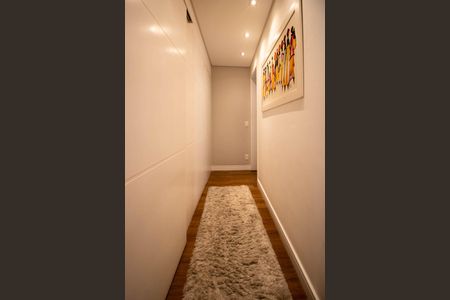 Apartamento à venda com 148m², 3 quartos e 3 vagas Apartamento à venda com 148m², 3 quartos e 3 vagasCorredor