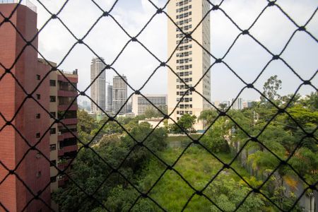 Apartamento à venda com 148m², 3 quartos e 3 vagas Apartamento à venda com 148m², 3 quartos e 3 vagasVista Varanda Suíte 1