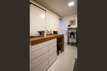 Apartamento à venda com 148m², 3 quartos e 3 vagas Apartamento à venda com 148m², 3 quartos e 3 vagasCozinha