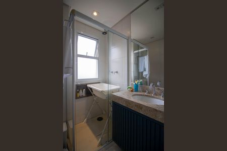 Apartamento à venda com 148m², 3 quartos e 3 vagas Apartamento à venda com 148m², 3 quartos e 3 vagasBanheiro Suíte 2