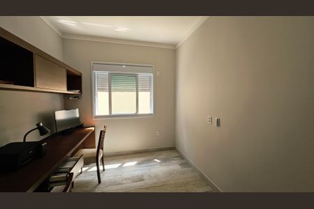 Casa de condomínio à venda com 177m², 3 quartos e 2 vagas