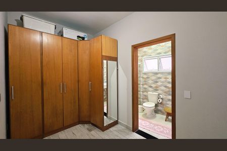 Casa de condomínio à venda com 177m², 3 quartos e 2 vagas