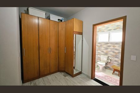 Casa de condomínio à venda com 177m², 3 quartos e 2 vagas