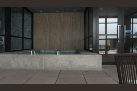 Apartamento à venda com 68m², 2 quartos e 1 vagaÁrea comum - Piscina Coberta