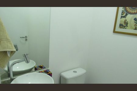 Apartamento à venda com 68m², 2 quartos e 1 vagaBanheiro da Suíte 2