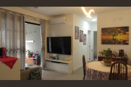 Apartamento à venda com 68m², 2 quartos e 1 vagaSala - Cozinha