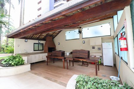 Apartamento para alugar com 165m², 3 quartos e 3 vagas