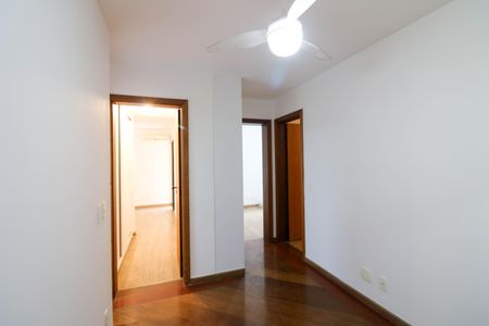Apartamento para alugar com 165m², 3 quartos e 3 vagas