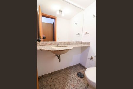 Apartamento para alugar com 165m², 3 quartos e 3 vagas