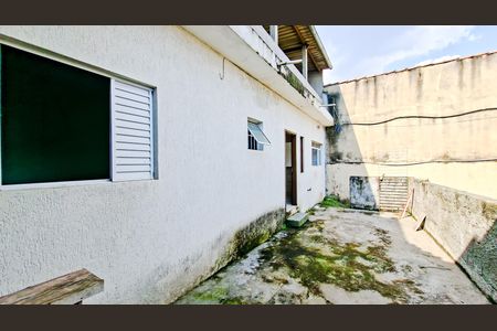 Casa para alugar com 80m², 2 quartos e 1 vagaQuintal