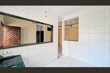 Casa para alugar com 80m², 2 quartos e 1 vagaCozinha