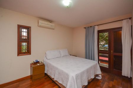 Casa para alugar com 176m², 4 quartos e 4 vagas