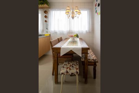 Apartamento à venda com 173m², 3 quartos e 3 vagasCozinha 