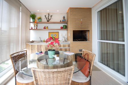 Apartamento à venda com 173m², 3 quartos e 3 vagas Churrasqueira