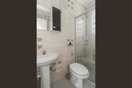 Banheiro da Suíte de apartamento para alugar com 2 quartos, 80m² em São Sebastião, Porto Alegre