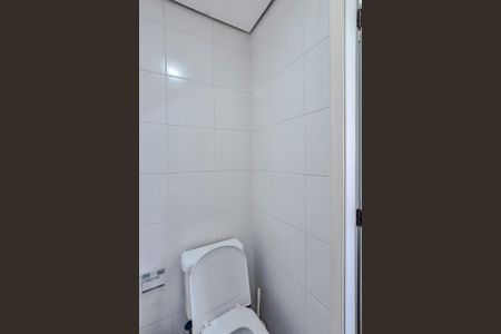 Apartamento à venda com 127m², 2 quartos e sem vaga Apartamento à venda com 127m², 2 quartos e sem vagaBanheiro de serviço