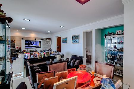 Apartamento à venda com 127m², 2 quartos e sem vaga Apartamento à venda com 127m², 2 quartos e sem vagaSala