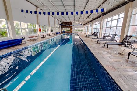 Apartamento à venda com 127m², 2 quartos e sem vaga Apartamento à venda com 127m², 2 quartos e sem vagaÁrea comum - Piscina