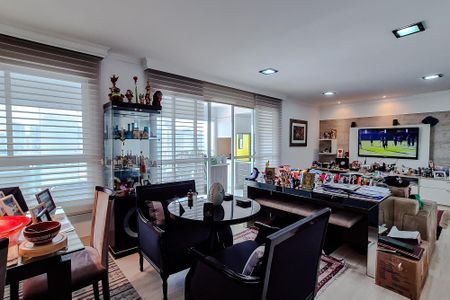 Apartamento à venda com 127m², 2 quartos e sem vaga Apartamento à venda com 127m², 2 quartos e sem vagaSala