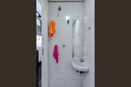 Apartamento à venda com 127m², 2 quartos e sem vaga Apartamento à venda com 127m², 2 quartos e sem vagaBanheiro de serviço