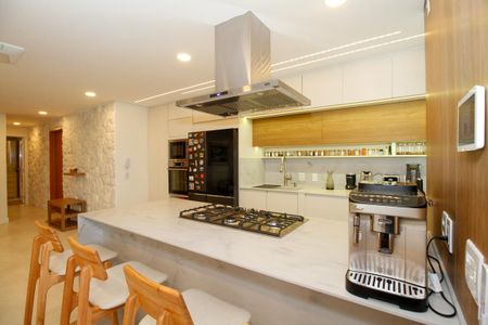 Apartamento à venda com 96m², 2 quartos e 1 vaga Apartamento à venda com 96m², 2 quartos e 1 vagaCozinha