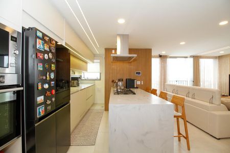 Apartamento à venda com 96m², 2 quartos e 1 vaga Apartamento à venda com 96m², 2 quartos e 1 vagaCozinha