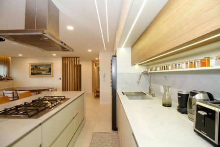 Apartamento à venda com 96m², 2 quartos e 1 vaga Apartamento à venda com 96m², 2 quartos e 1 vagaCozinha