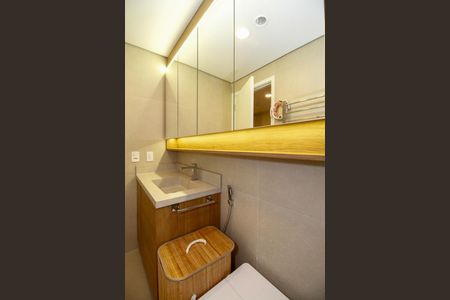 Apartamento à venda com 96m², 2 quartos e 1 vaga Apartamento à venda com 96m², 2 quartos e 1 vagaBanheiro da Suíte