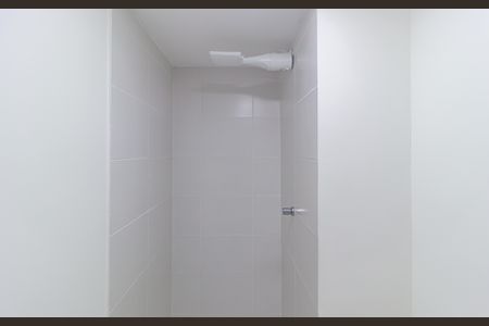 Apartamento para alugar com 28m², 1 quarto e sem vagaDetalhe - Banheiro