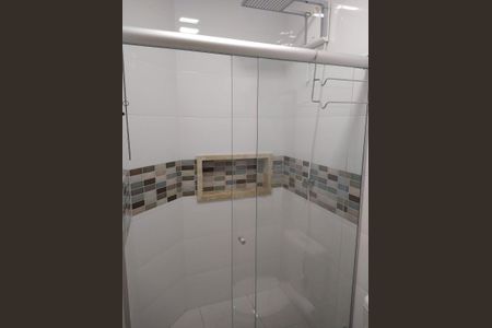 Casa à venda com 127m², 3 quartos e 2 vagasBanheiro