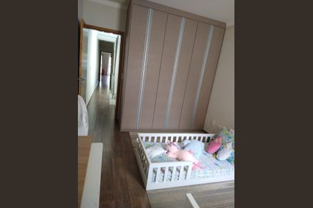 Casa à venda com 127m², 3 quartos e 2 vagasQuarto