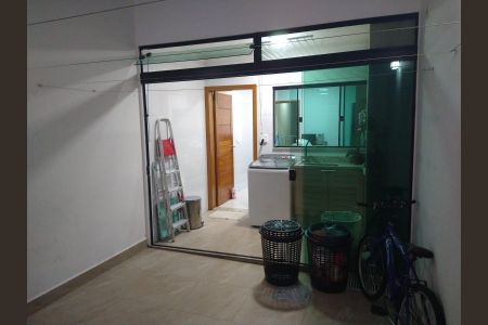 Casa à venda com 127m², 3 quartos e 2 vagasÁrea externa