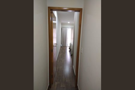 Casa à venda com 127m², 3 quartos e 2 vagasCorredor