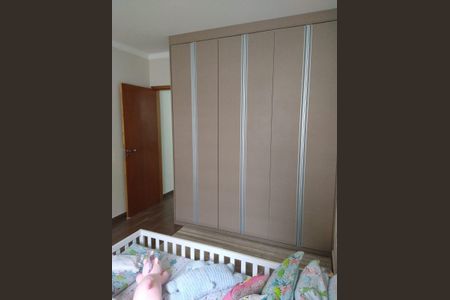 Casa à venda com 127m², 3 quartos e 2 vagasQuarto