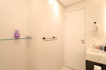 Apartamento à venda com 75m², 2 quartos e 2 vagasBanheiro Social