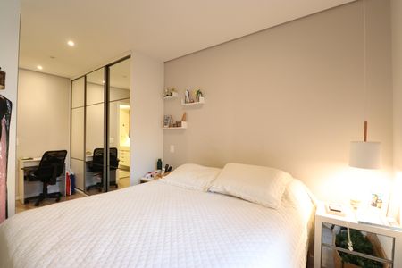 Apartamento à venda com 75m², 2 quartos e 2 vagasSuíte