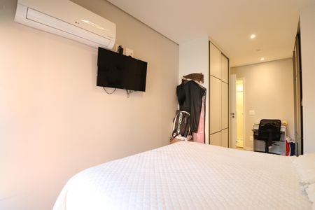 Apartamento à venda com 75m², 2 quartos e 2 vagasSuíte