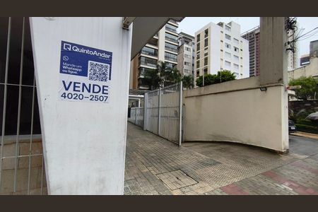 Apartamento à venda com 48m², 2 quartos e 1 vagaFachada + Plaquinha