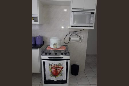 Cozinha de apartamento para alugar com 1 quarto, 38m² em Guilhermina, Praia Grande