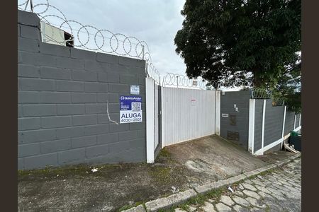 Fachada de casa de condomínio para alugar com 1 quarto, 35m² em Jardim Atlântico, Florianópolis