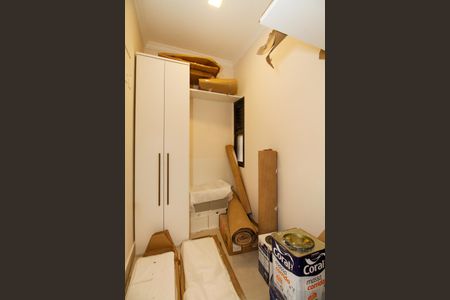 Apartamento para alugar com 215m², 4 quartos e 3 vagas Apartamento para alugar com 215m², 4 quartos e 3 vagasQuarto de Serviço