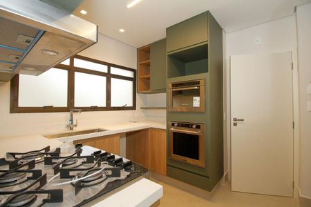 Apartamento para alugar com 215m², 4 quartos e 3 vagas Apartamento para alugar com 215m², 4 quartos e 3 vagasCozinha