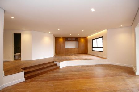 Apartamento para alugar com 215m², 4 quartos e 3 vagas Apartamento para alugar com 215m², 4 quartos e 3 vagasSala de Estar e Jantar