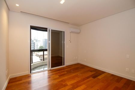 Apartamento para alugar com 215m², 4 quartos e 3 vagas Apartamento para alugar com 215m², 4 quartos e 3 vagasSuíte 3