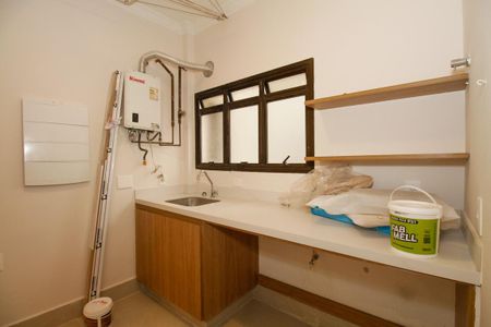 Apartamento para alugar com 215m², 4 quartos e 3 vagas Apartamento para alugar com 215m², 4 quartos e 3 vagasÁrea de Serviço