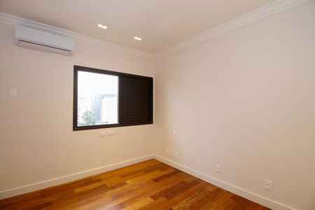 Apartamento para alugar com 215m², 4 quartos e 3 vagas Apartamento para alugar com 215m², 4 quartos e 3 vagasSuíte 1