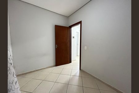 Quarto de apartamento para alugar com 1 quarto, 35m² em Jardim Atlântico, Florianópolis